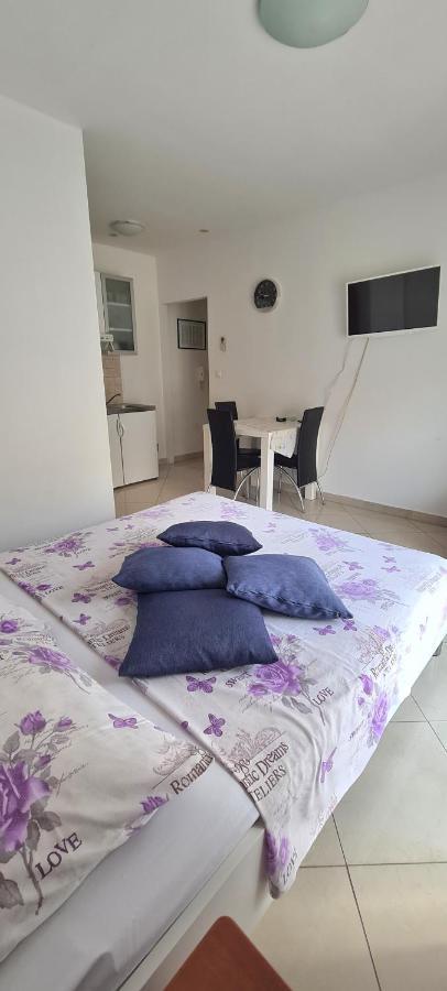 Apartman Scotti Kastela Bagian luar foto