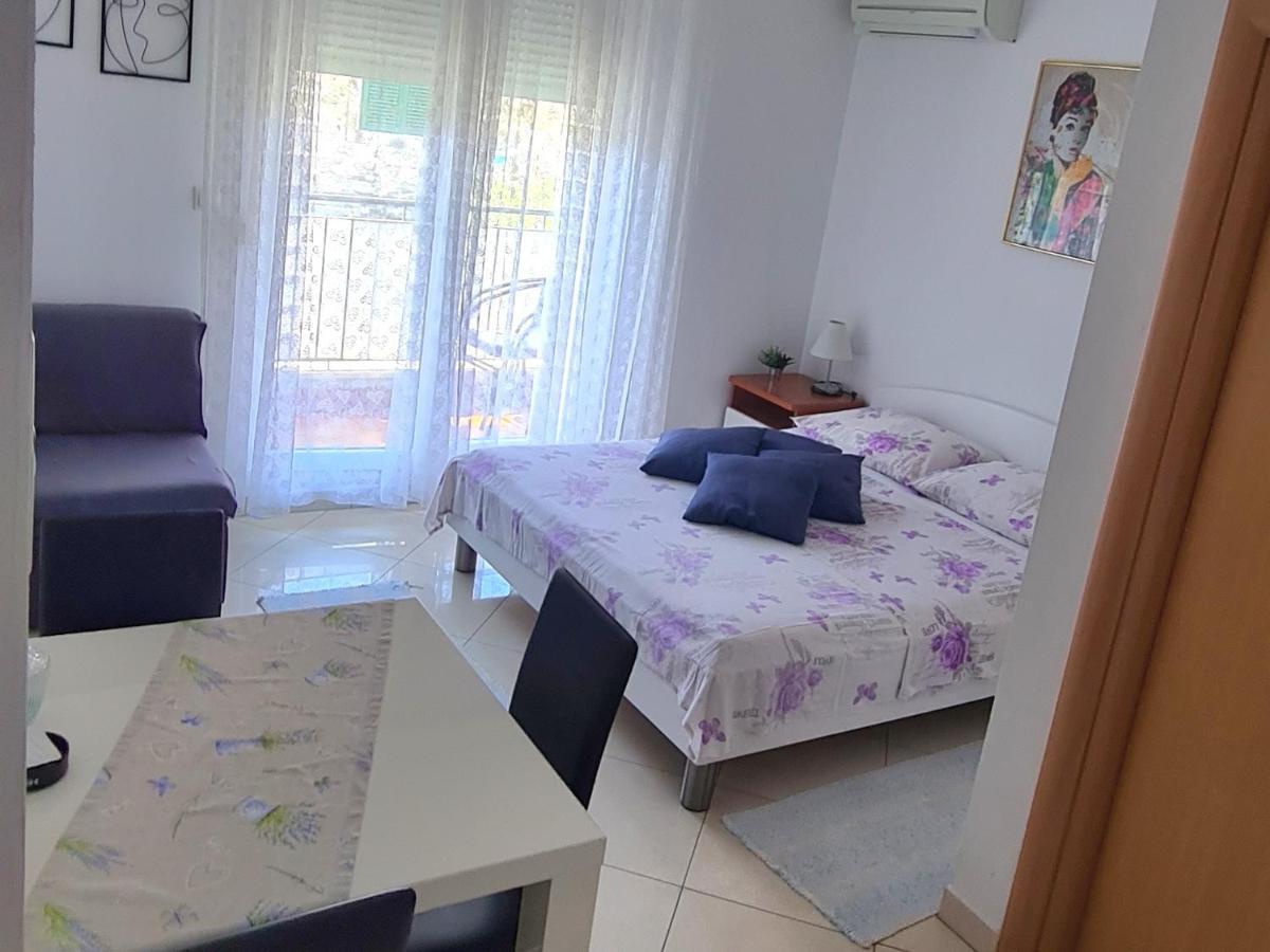 Apartman Scotti Kastela Bagian luar foto